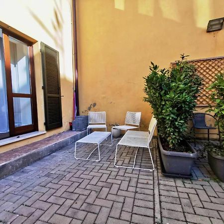 Fontanone Apartment Лонато Экстерьер фото